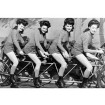 MS-5-0260 Vliesová obrazová fototapeta Women on Bicycle, veľkosť 375 x 250 cm